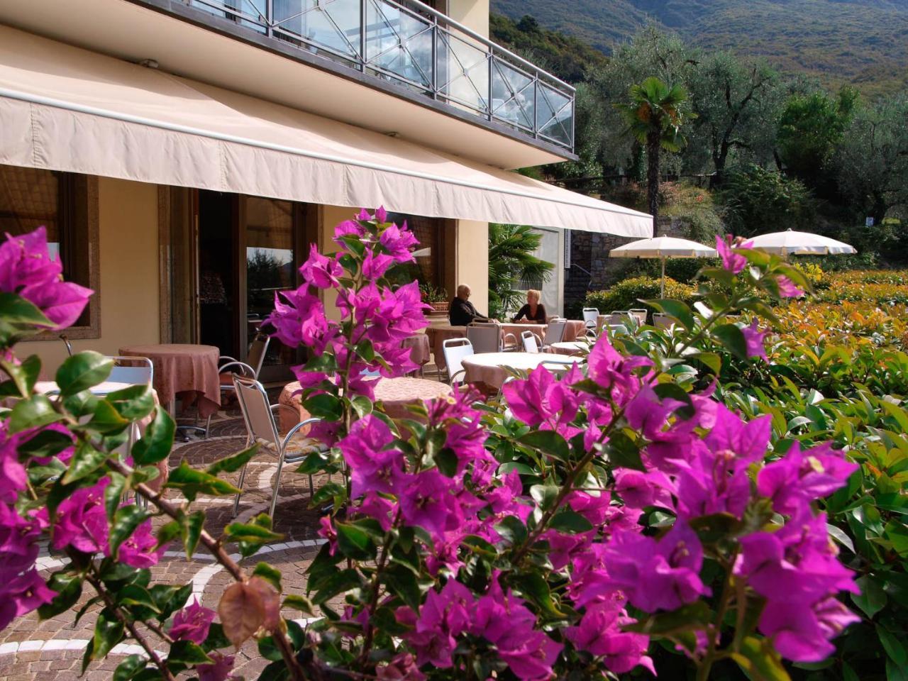 Hotel Bellavista Μαλτσεζίνε Εξωτερικό φωτογραφία